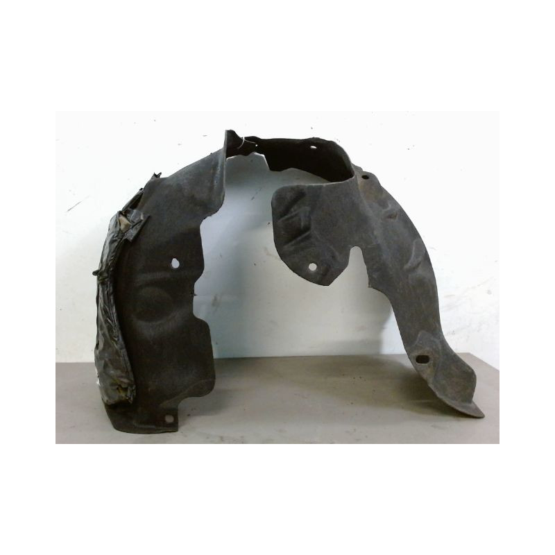 PARE-BOUE AVANT DROIT RENAULT MEGANE