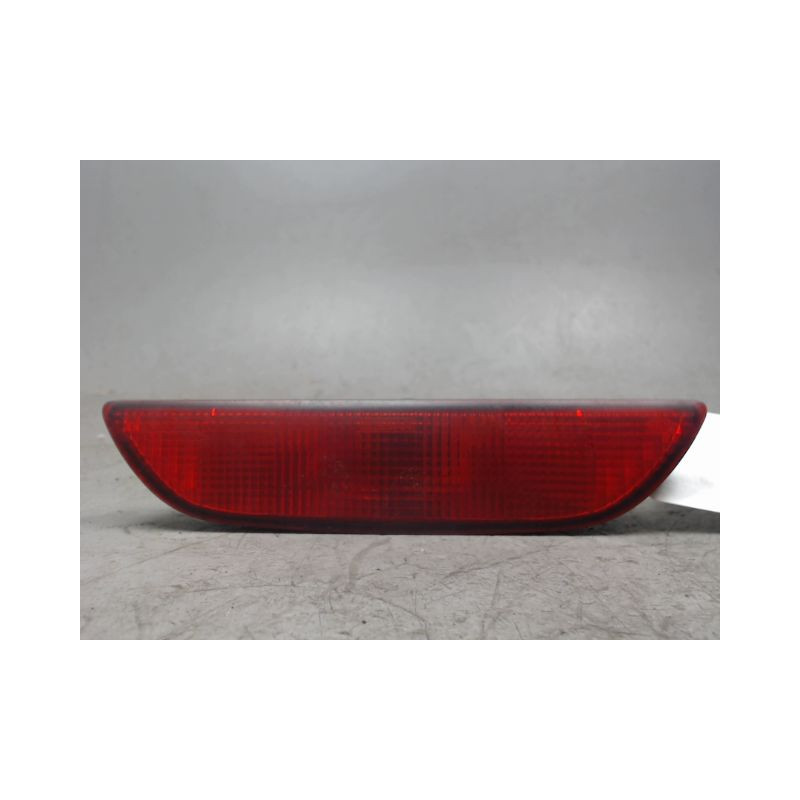 FEU BROUILLARD CENTRAL ARRIERE NISSAN NOTE