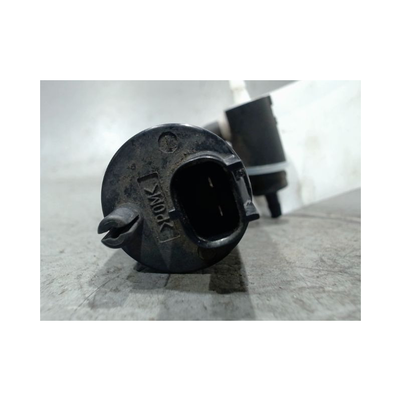 POMPE LAVE-GLACE AVANT NISSAN JUKE