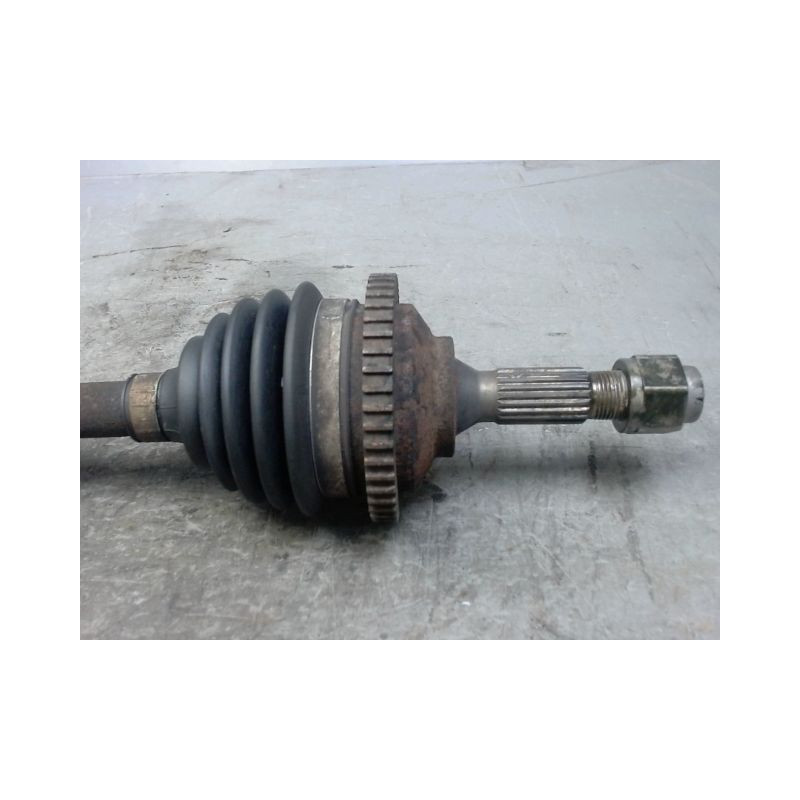 TRANSMISSION AVANT GAUCHE PEUGEOT 206+ 1.4 HDI - 8V TURBO 1.4 HDi eco 70