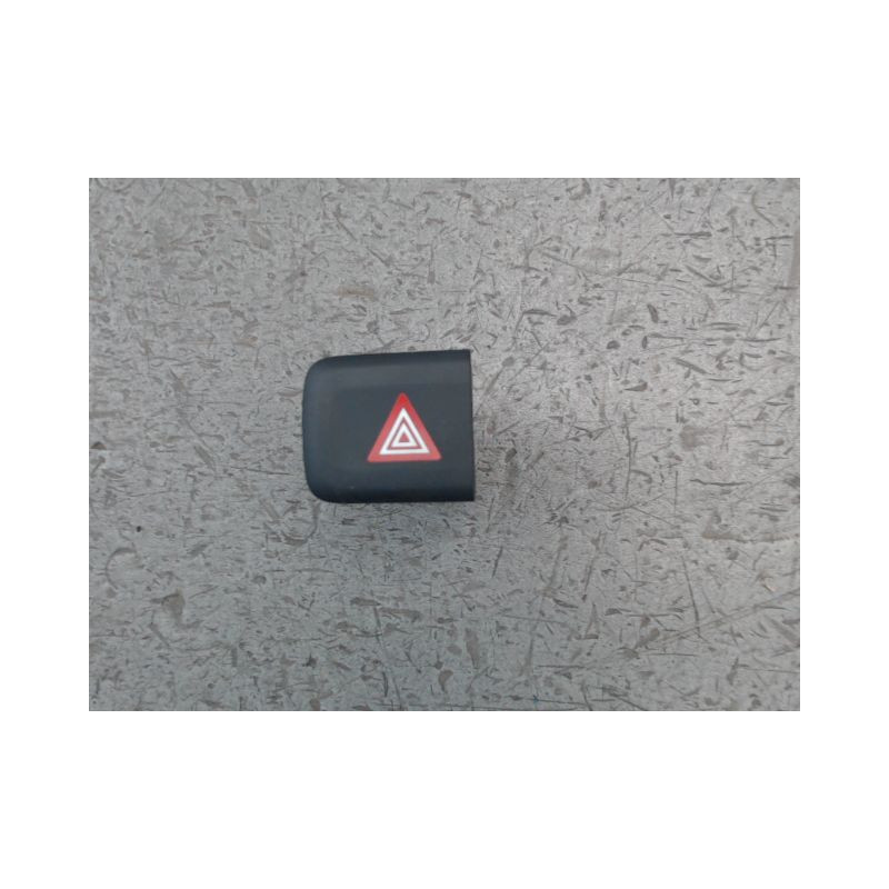 BOUTON DE WARNING CITROEN BERLINGO