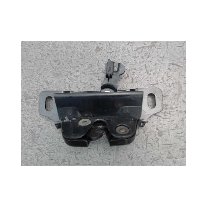 SERRURE COFFRE ARRIERE PEUGEOT 306