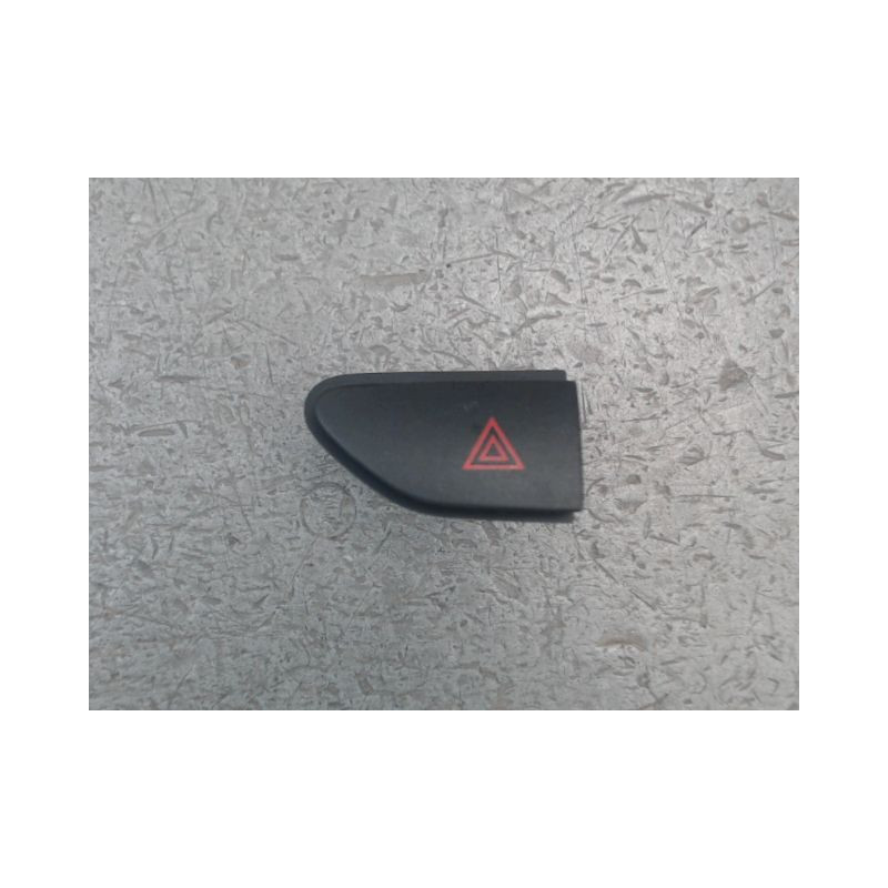 BOUTON DE WARNING RENAULT CLIO