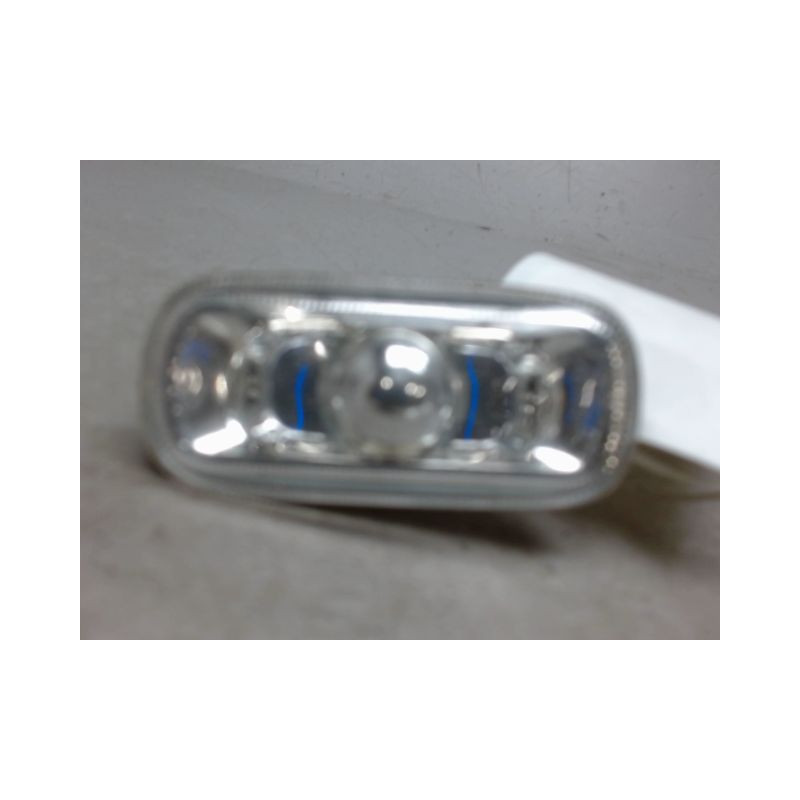 REPETITEUR AILE DROIT AUDI A4 AVANT 04-08