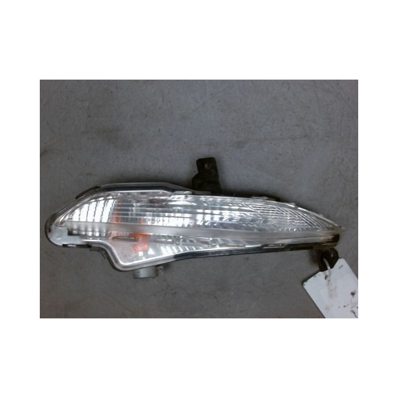 CLIGNOTANT DROIT PEUGEOT 308 2 SW PHASE 1 BREAK  DIESEL