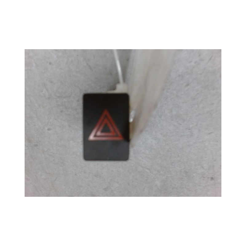 BOUTON DE WARNING NISSAN QASHQAI 1 PHASE 2 1.5 DCI - 8V