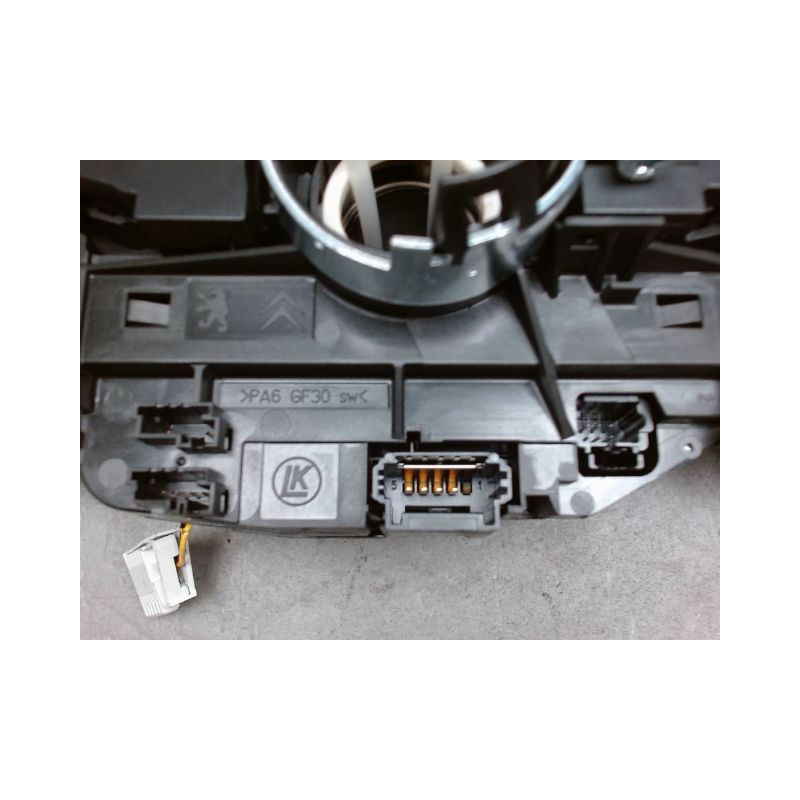 BLOC COMMODOS PEUGEOT 5008
