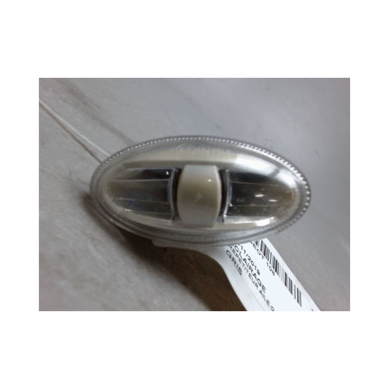 REPETITEUR AILE GAUCHE PEUGEOT 108