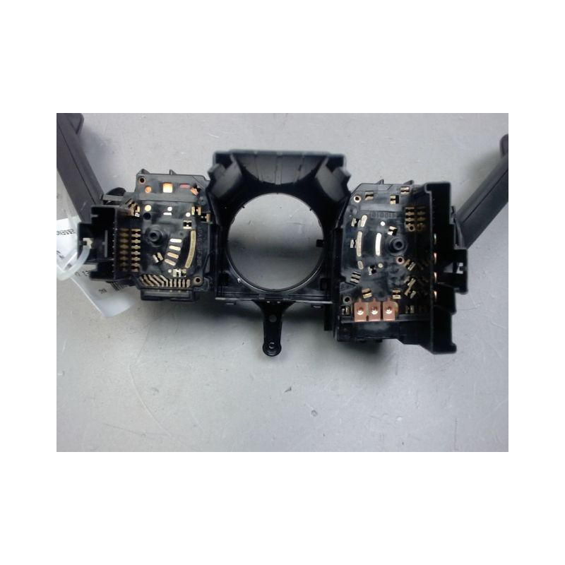 BLOC COMMODOS VOLKSWAGEN POLO 5 PHASE 2  ESSENCE