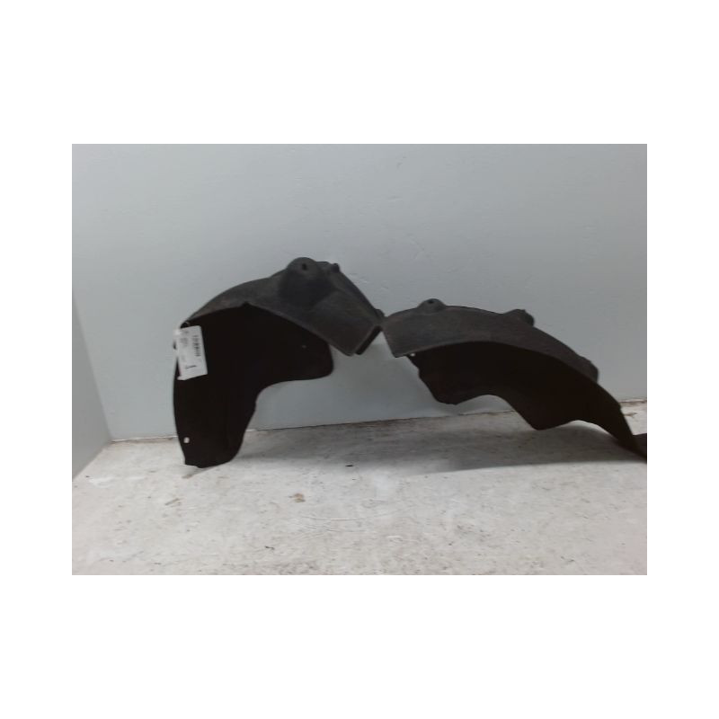 PARE-BOUE ARRIERE DROIT B.M.W. SERIE 2