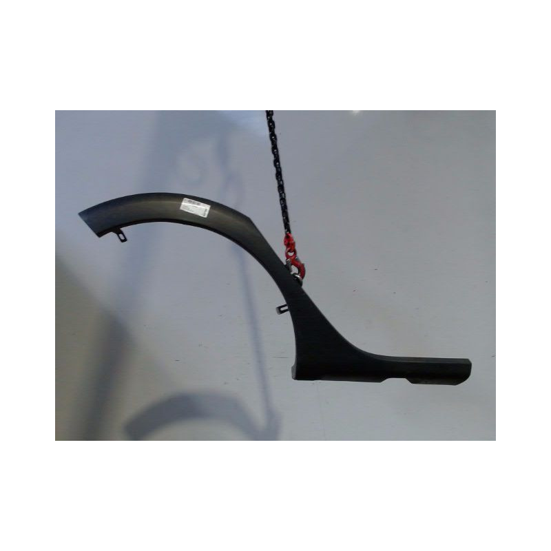 ELARGISSEUR AILE ARRIERE DROIT DACIA SANDERO 2008-