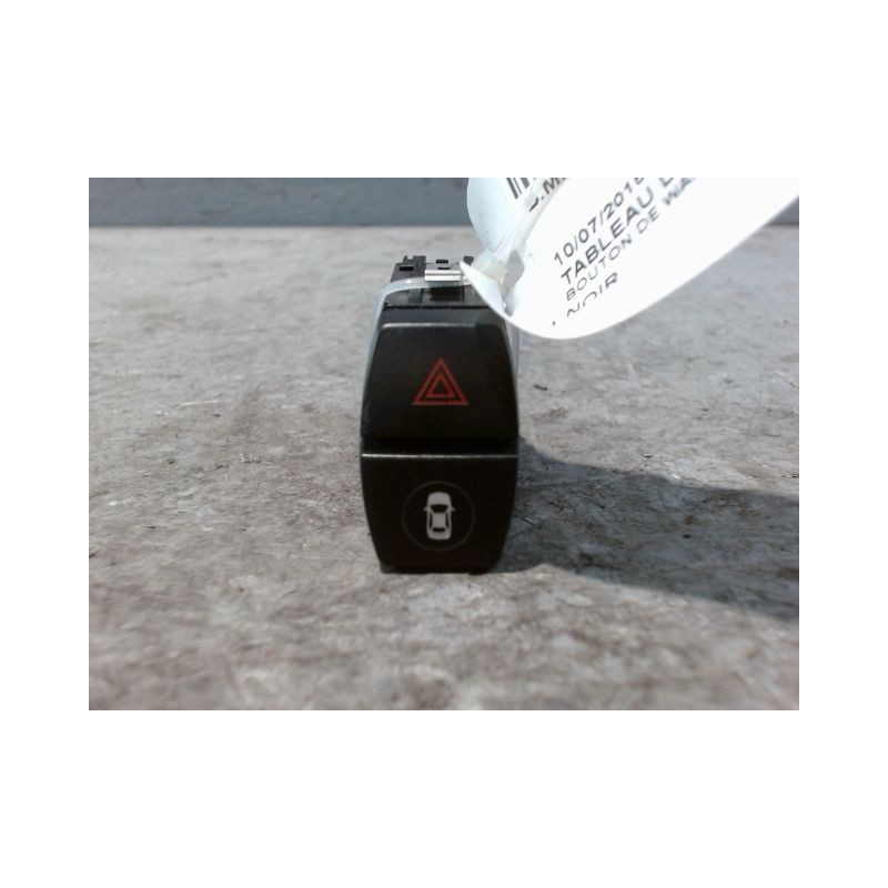 BOUTON DE WARNING B.M.W. SERIE 2