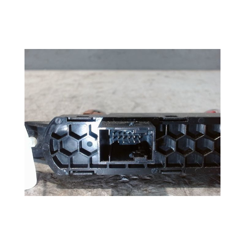 BOUTON DE WARNING FIAT 500X