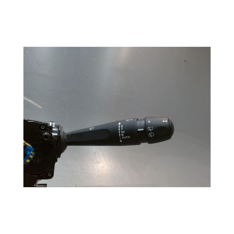 BLOC COMMODOS PEUGEOT 208