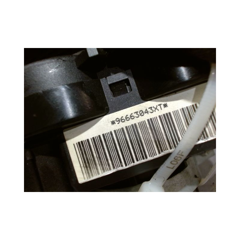 BLOC COMMODOS PEUGEOT 206