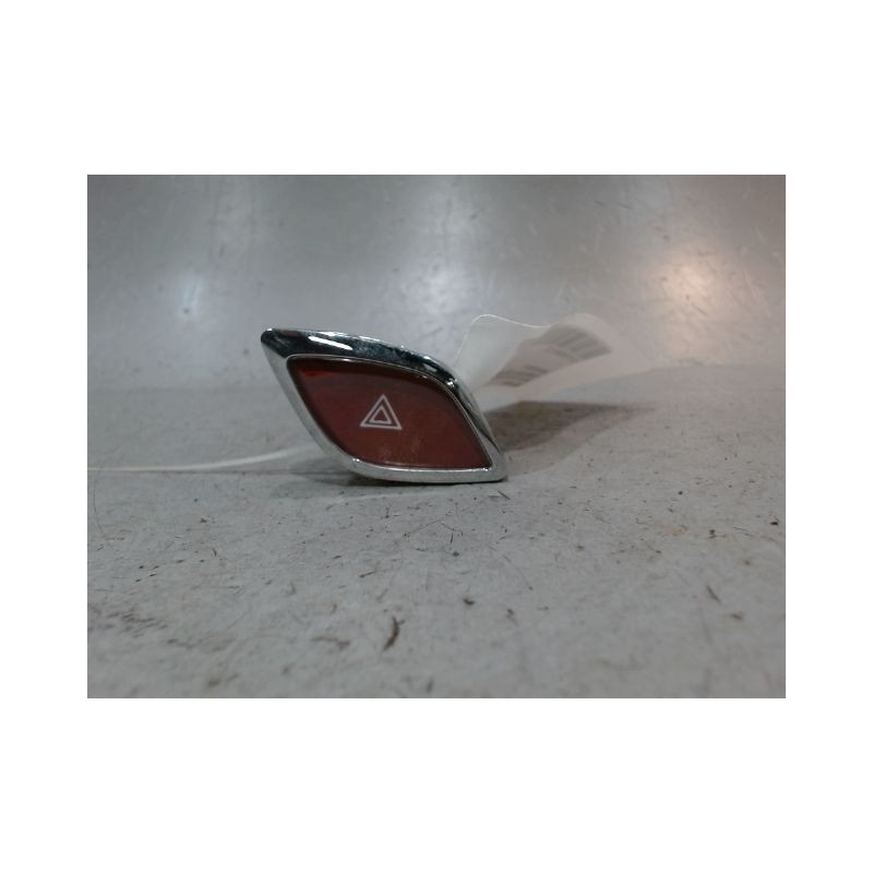 BOUTON DE WARNING CITROEN C3