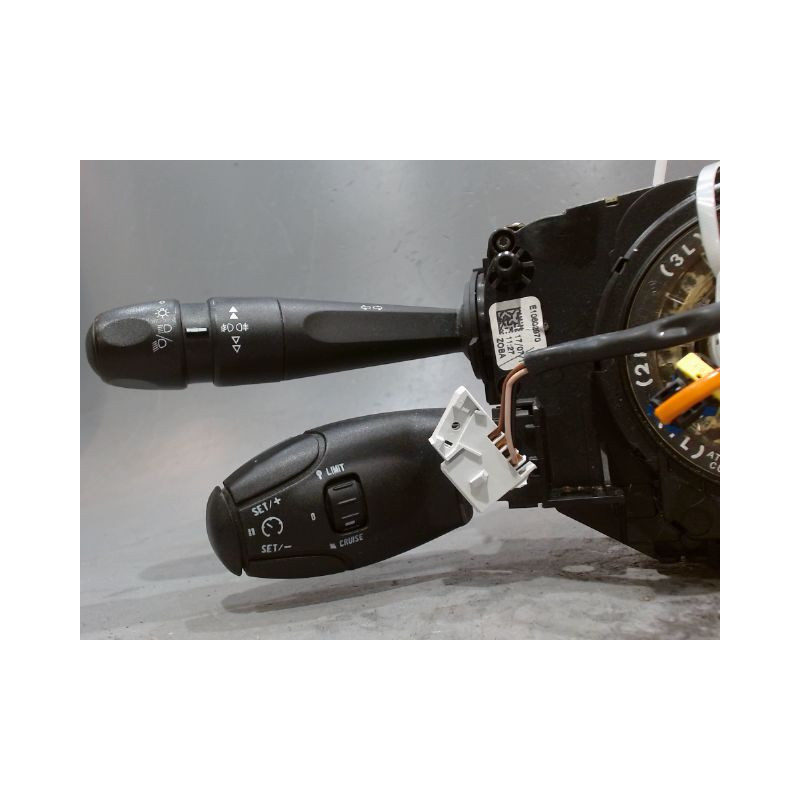 BLOC COMMODOS PEUGEOT 208