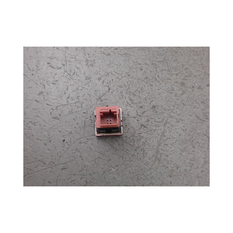 BOUTON DE WARNING CITROEN BERLINGO