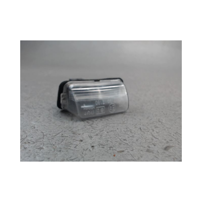 ECLAIREUR PLAQUE DE POLICE GAUCHE PEUGEOT 206