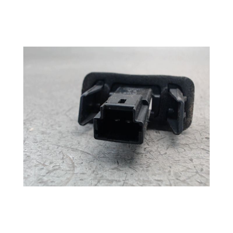 ECLAIREUR PLAQUE DE POLICE GAUCHE PEUGEOT 206
