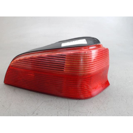 FEU ARRIERE DROIT PEUGEOT 106