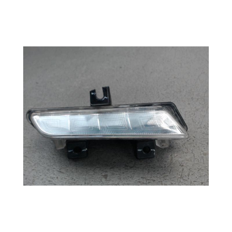 FEUX POSITION DROIT RENAULT CLIO
