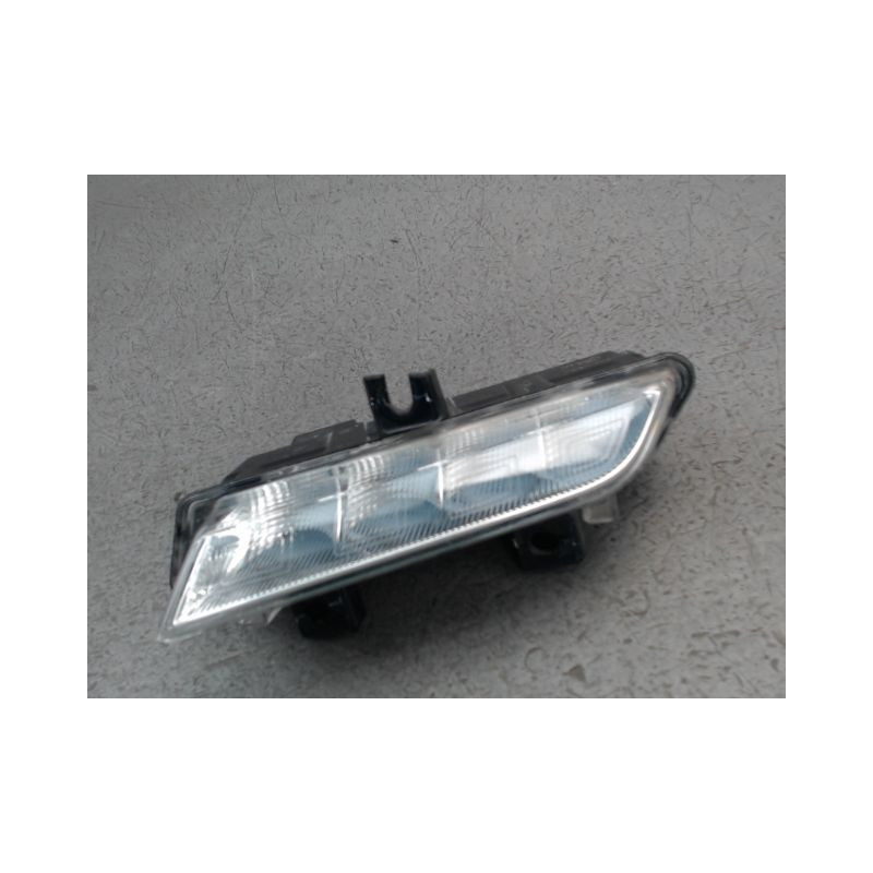 FEUX POSITION GAUCHE RENAULT CLIO
