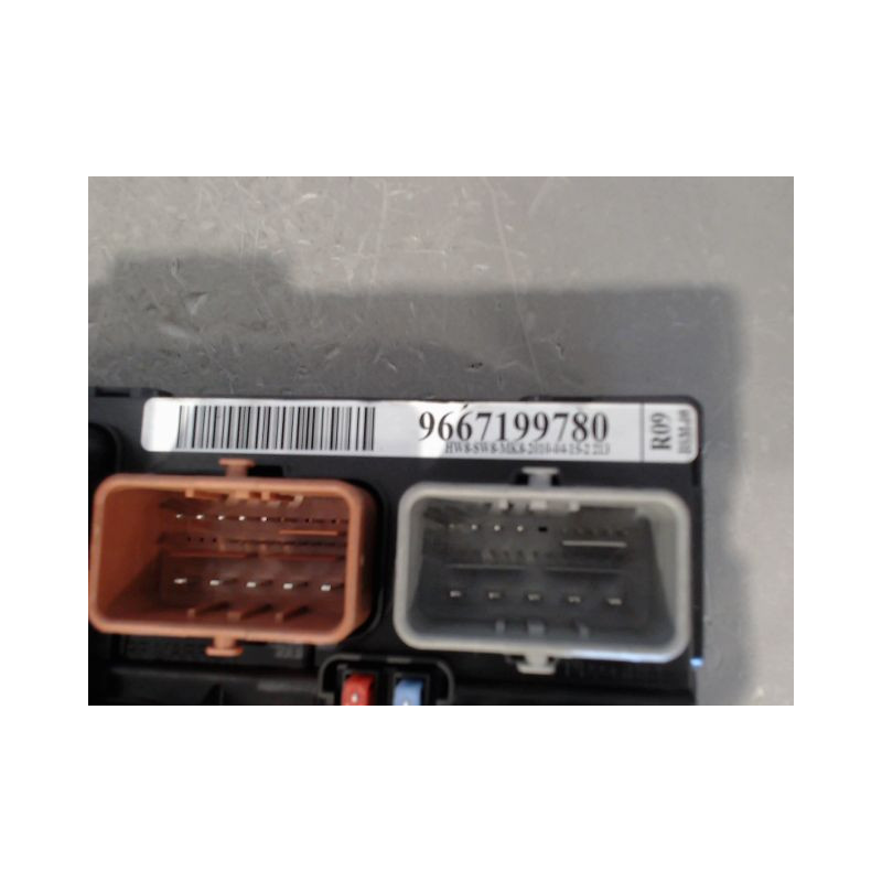 BOITE A FUSIBLES CITROEN C3