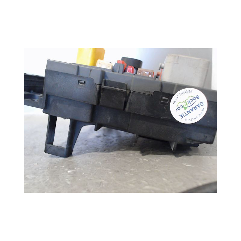 BOITE A FUSIBLES CITROEN C4
