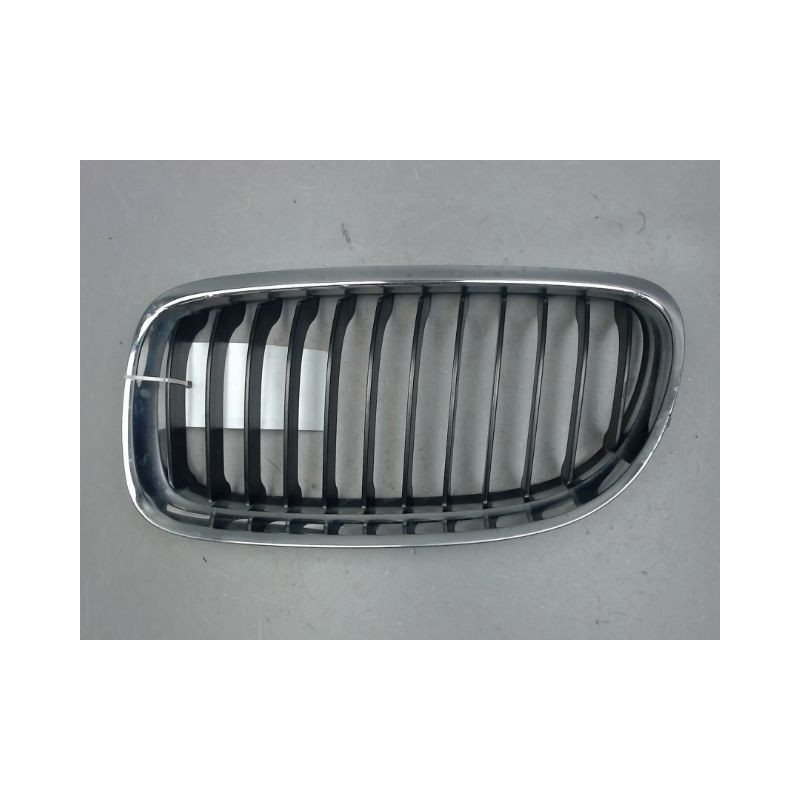 GRILLE CALANDRE GAUCHE BMW SERIE 3 TOURING (E91)