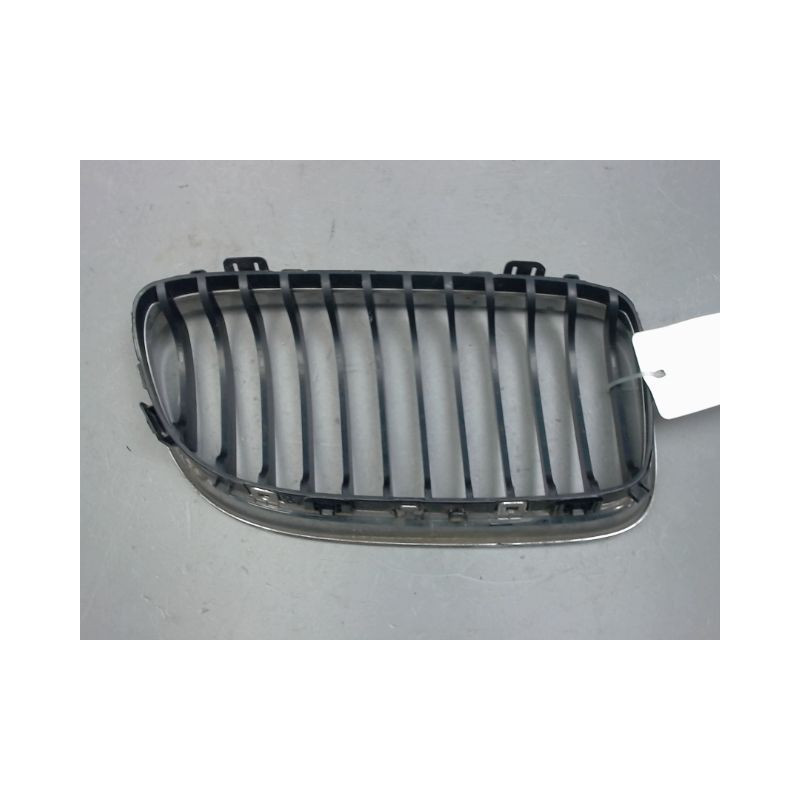 GRILLE CALANDRE GAUCHE BMW SERIE 3 TOURING (E91)