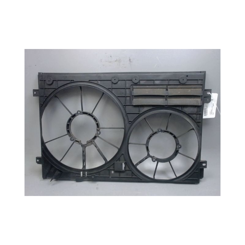 SUPPORT DE VENTILATEUR VOLKSWAGEN PASSAT