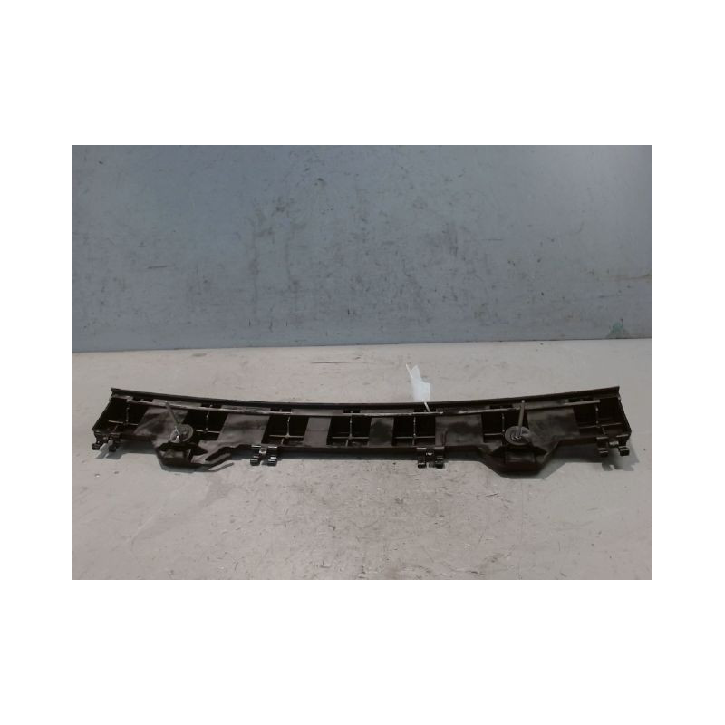 SUPPORT CENTRAL PARE-CHOC ARRIERE  MERCEDES CLASSE C 2007-