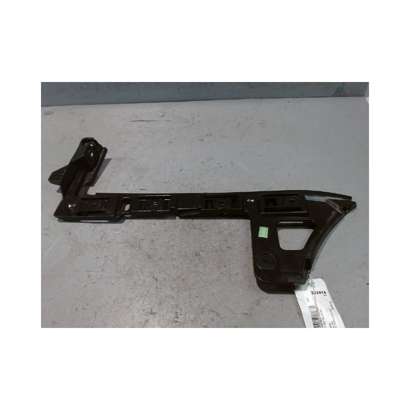 SUPPORT PARE-CHOC ARG VOLKSWAGEN PASSAT SW 2005-
