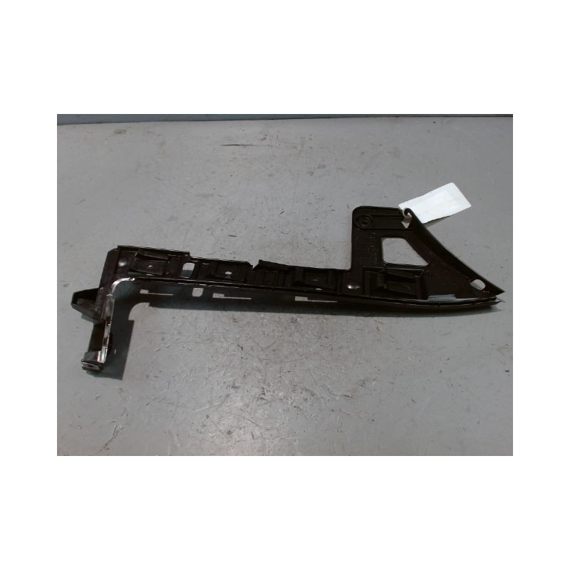 SUPPORT PARE-CHOC ARG VOLKSWAGEN PASSAT SW 2005-