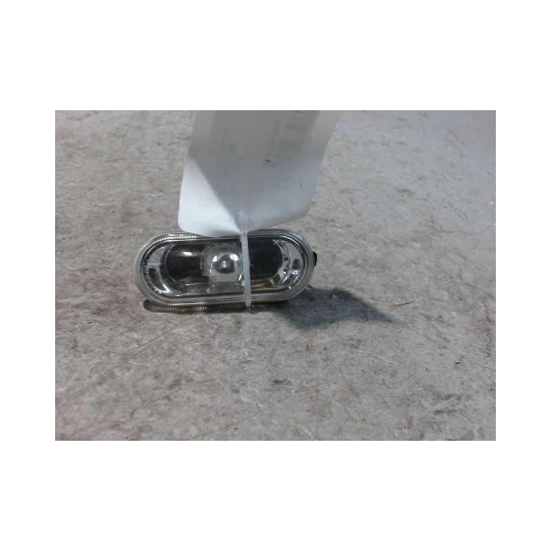 REPETITEUR AILE GAUCHE VOLKSWAGEN GOLF
