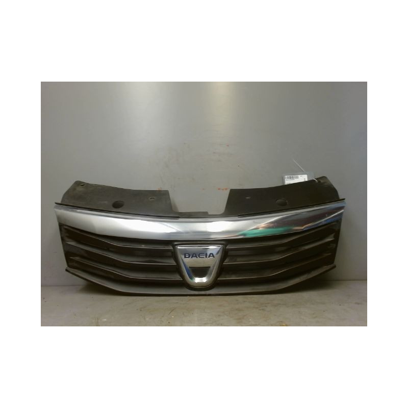 CALANDRE DACIA SANDERO