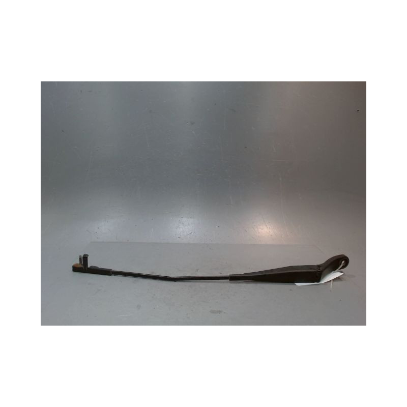 BRAS ESSUIE-GLACE AVANT GAUCHE PEUGEOT 207