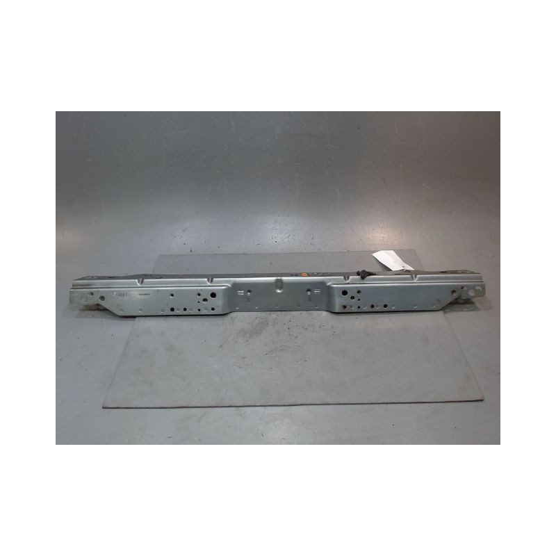 TRAVERSE SUPERIEURE ARMATURE AVANT OPEL ASTRA
