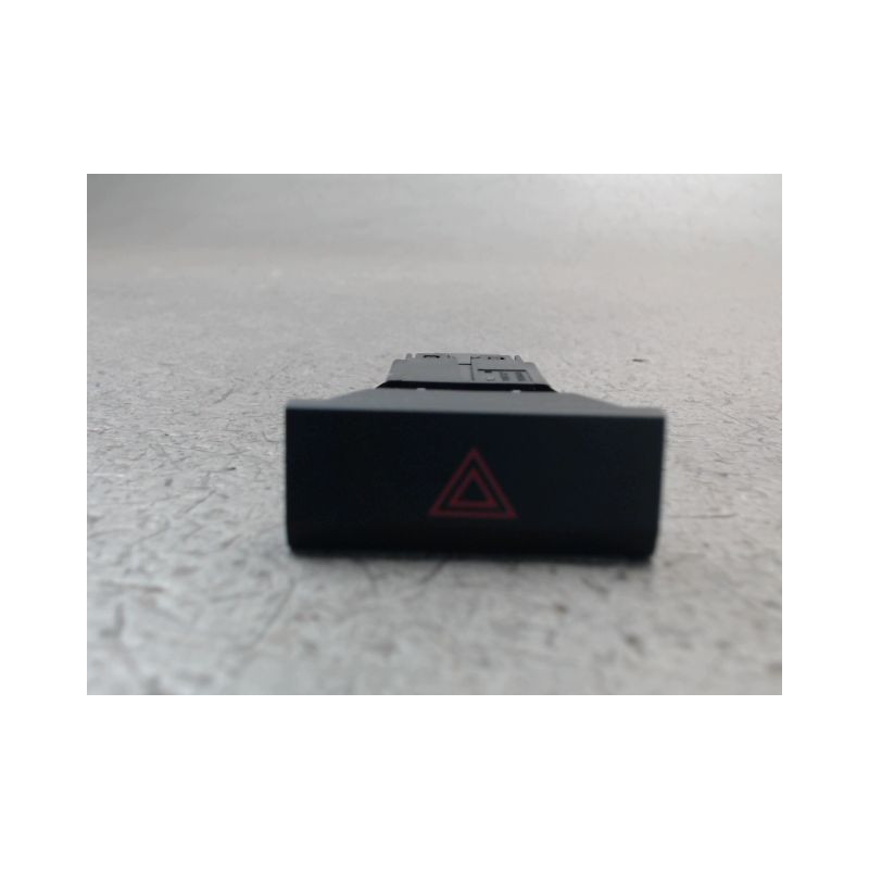 BOUTON DE WARNING SEAT LEON