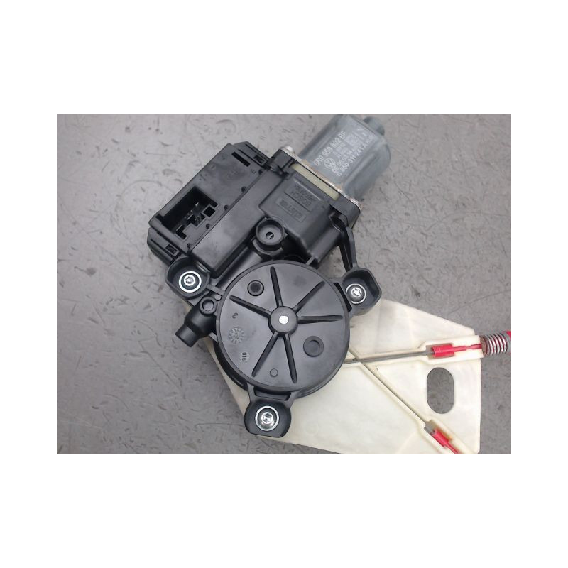 MECANISME LEVE-GLACE AVANT DROIT VOLKSWAGEN POLO