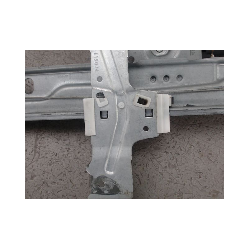 MECANISME LEVE-GLACE AVANT DROIT PEUGEOT 207