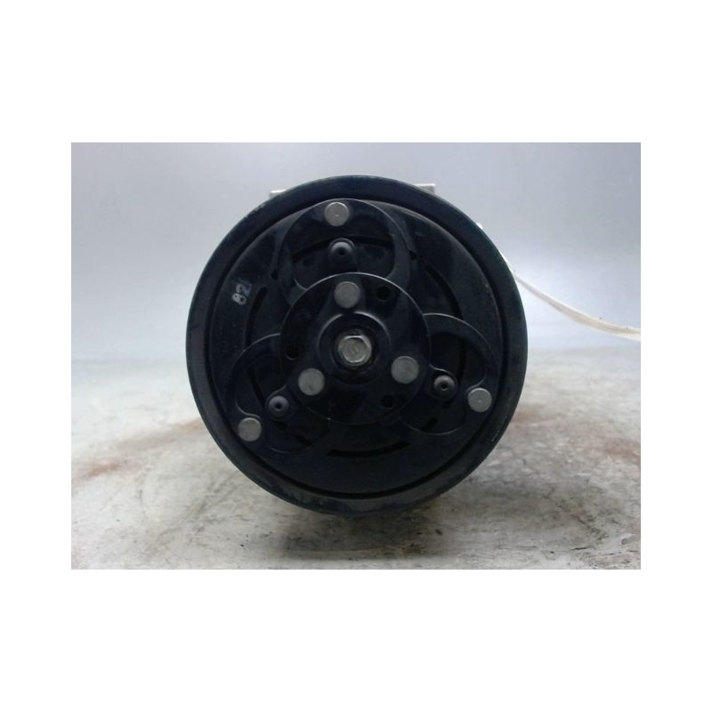 COMPRESSEUR AIR CONDITIONNE RENAULT CLIO