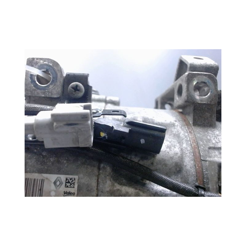 COMPRESSEUR AIR CONDITIONNE RENAULT CLIO