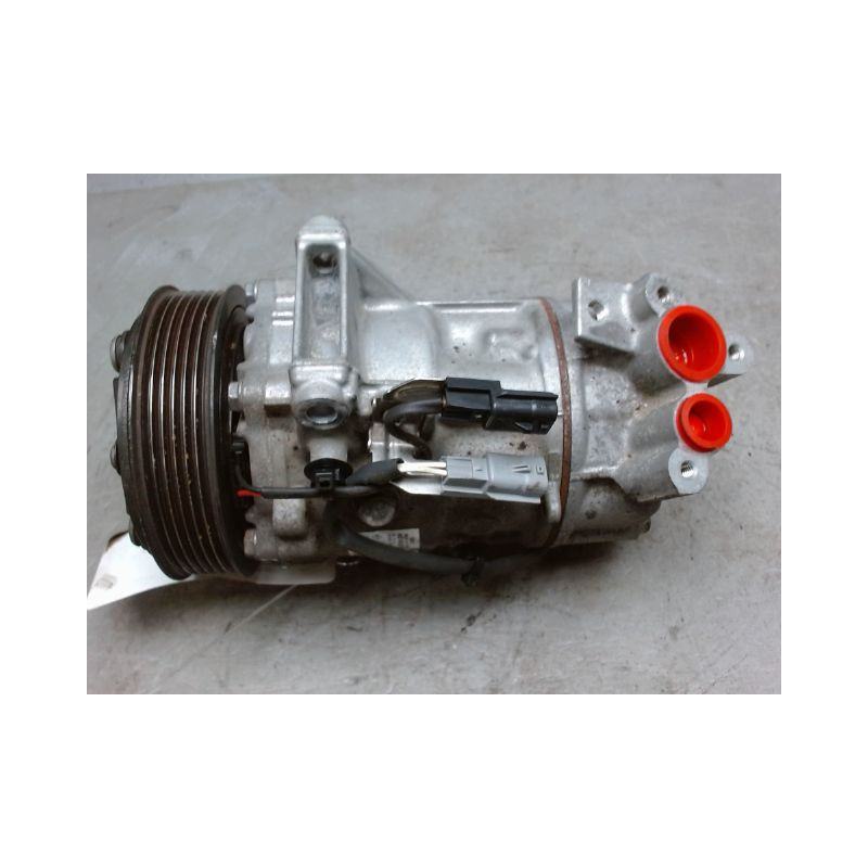 COMPRESSEUR AIR CONDITIONNE RENAULT CLIO 5  DIESEL