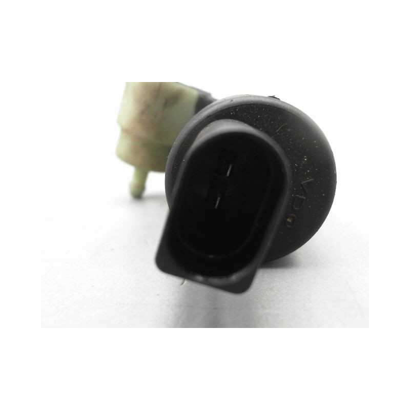 POMPE LAVE-GLACE AVANT MERCEDES CLASSE B