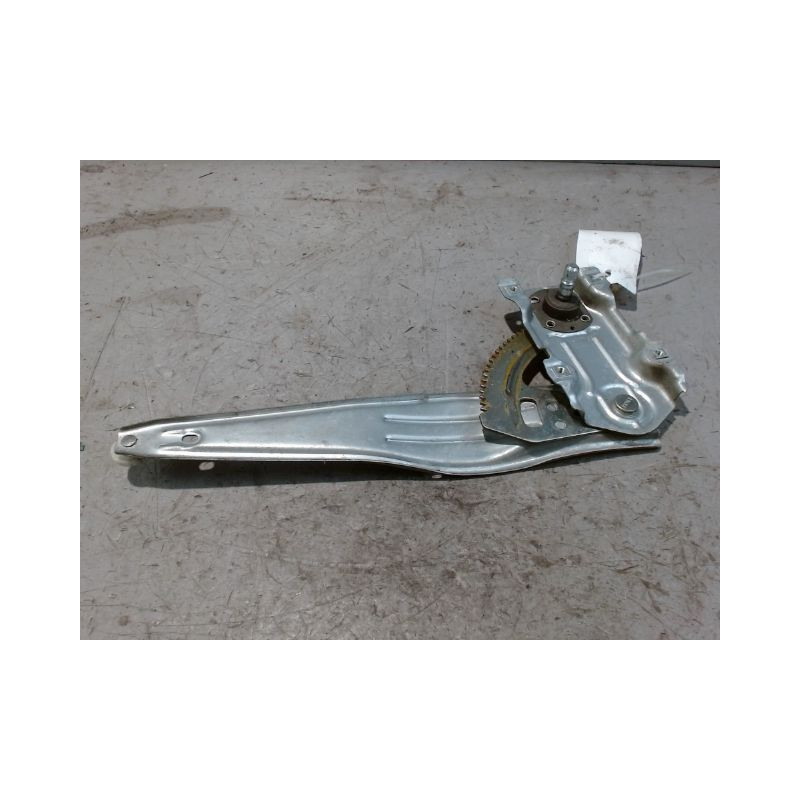 MECANISME LEVE-GLACE ARRIERE DROIT TOYOTA YARIS 2003-