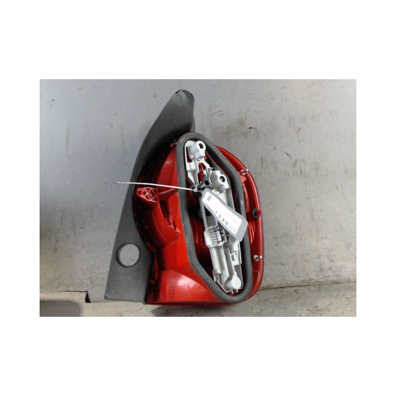 FEU ARRIERE GAUCHE  RENAULT MODUS