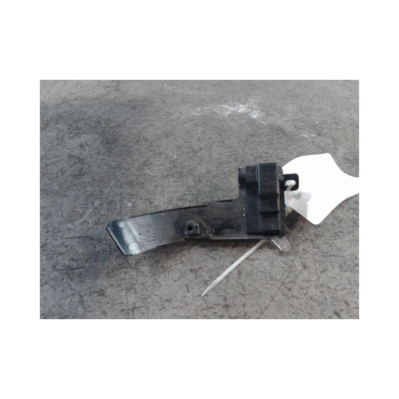 REPETITEUR RETROVISEUR GAUCHE RENAULT CAPTUR