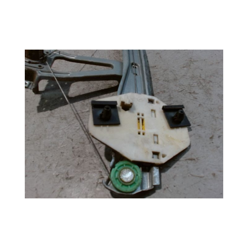 MECANISME LEVE-GLACE ARRIERE DROIT RENAULT CLIO II PH.1 98-2001